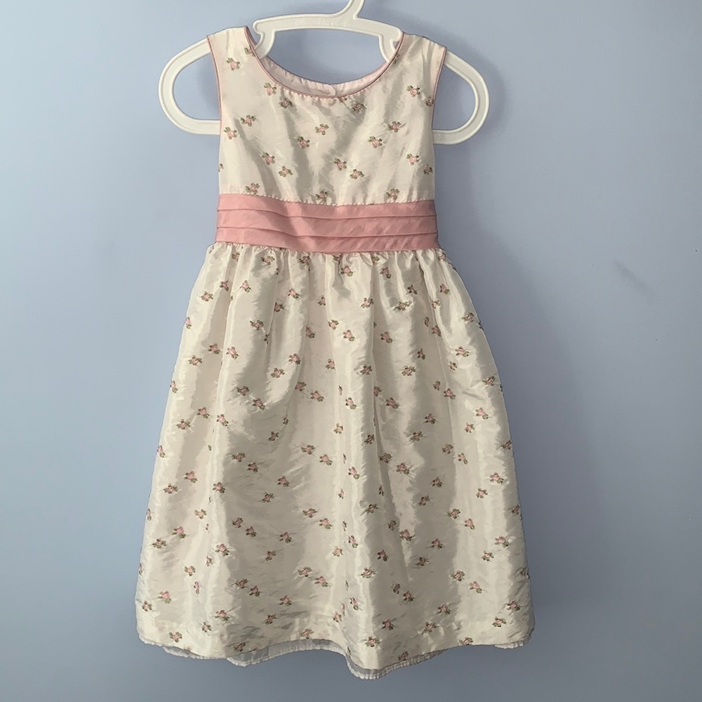 Girls Easter dress sleeveless pink piping & bow embroidered rosette’s size 6